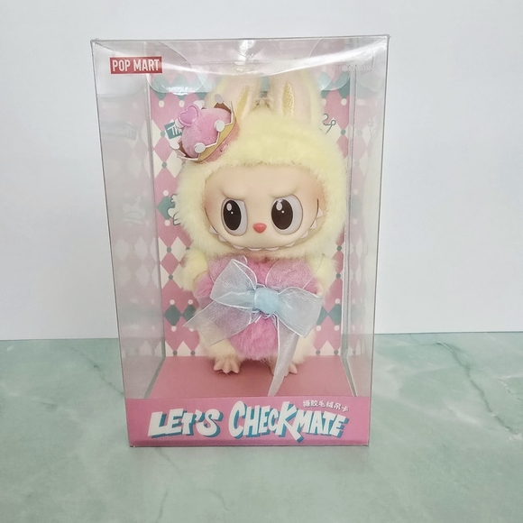 Labubu Lets Checkmate Collection - Picture 1 of 4